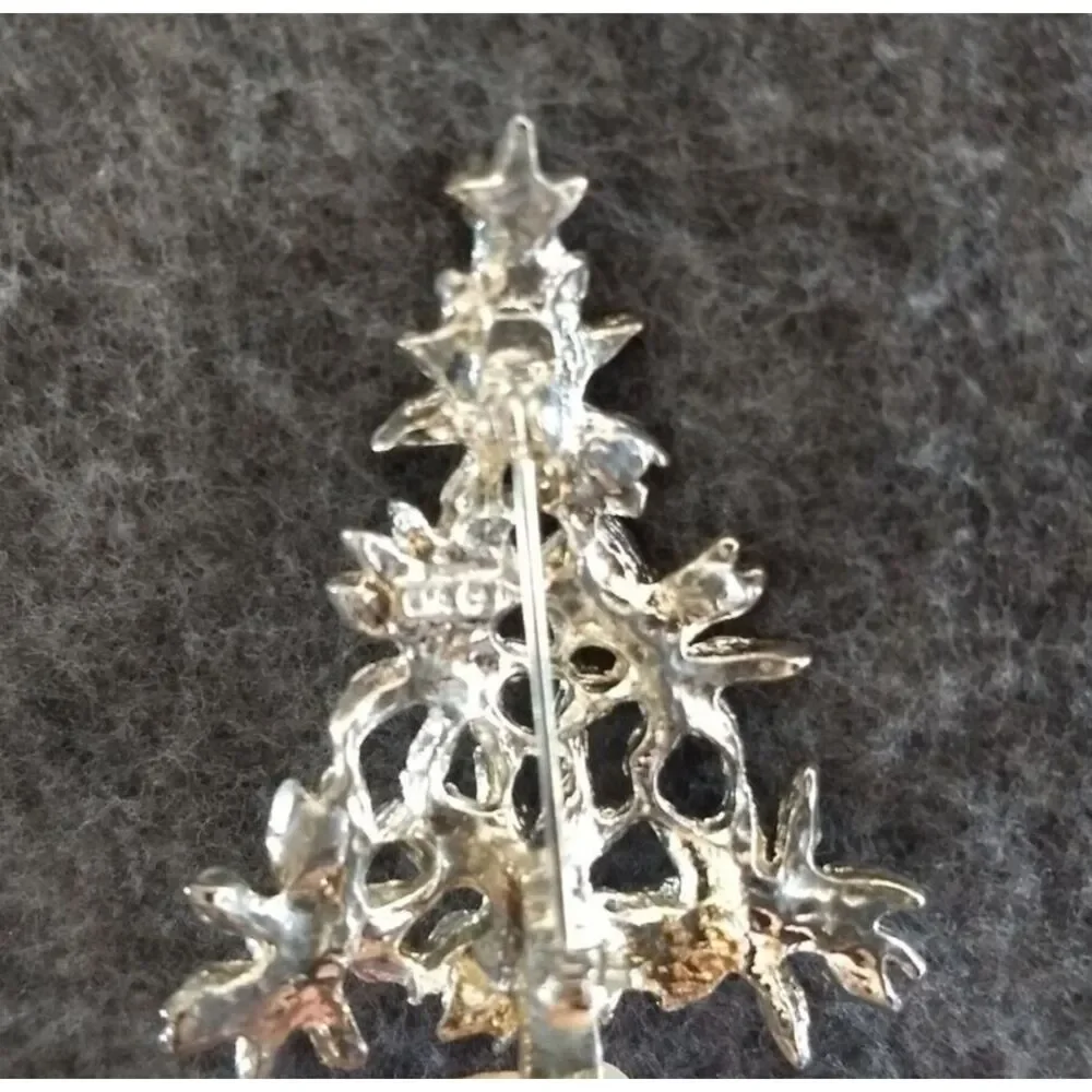 LIA Lianna White Enamel Poinsettia Christmas Tree Brooch Rhinestone Star Box VTG